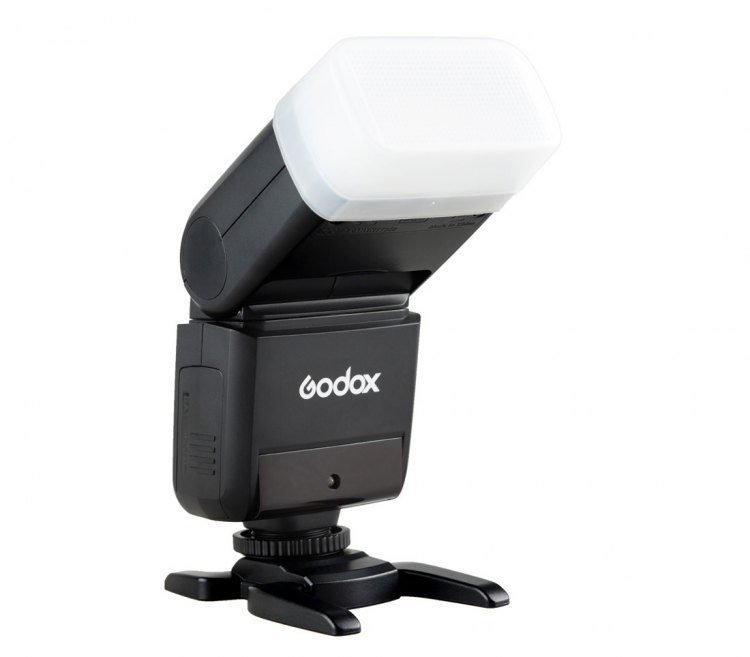 С рассеивателем Godox TT350S