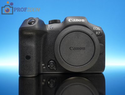 Фотоаппарат Canon EOS R7 Kit 18-45mm