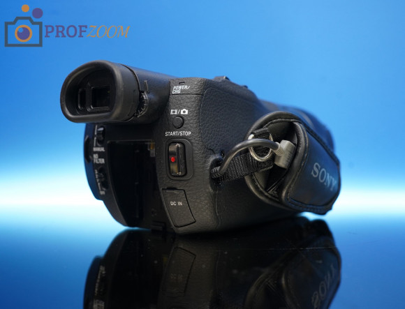 Видеокамера Sony FDR-AX100E