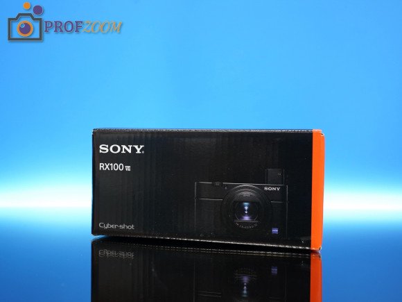 Фотоаппарат Sony DSC-RX100M7G с VCT-SGR1 Фотоаппарат Sony DSC-RX100M7G с VCT-SGR1