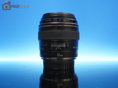 Canon EF 85mm f/1.8 USM