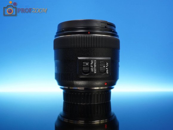 Canon EF 35mm f/2 IS USM Canon EF 35mm f/2 IS USM