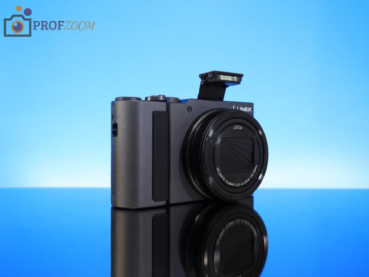 Выдвижная вспышка и видоискатель Panasonic Lumix TZ300