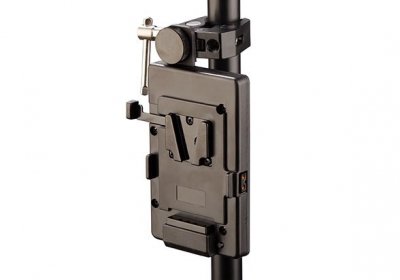 Площадка SWIT S-7200S V-mount с зажимом на стойку 25–45 мм и выходом D-Tap