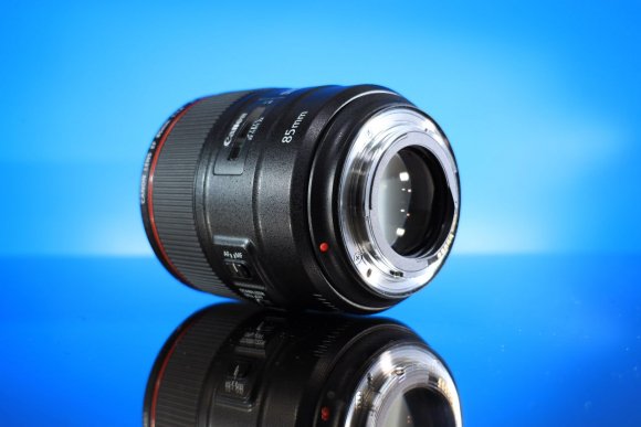 Объектив Canon EF 85mm f/1.4L IS USM