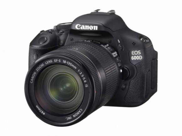 Canon EOS 600D EF-S 18-135 is Canon EOS 600D EF-S 18-135 is