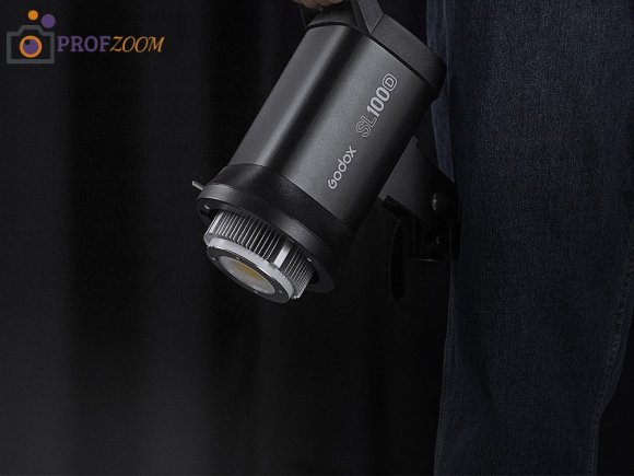 Осветитель светодиодный Godox SL100D Осветитель светодиодный Godox SL100D