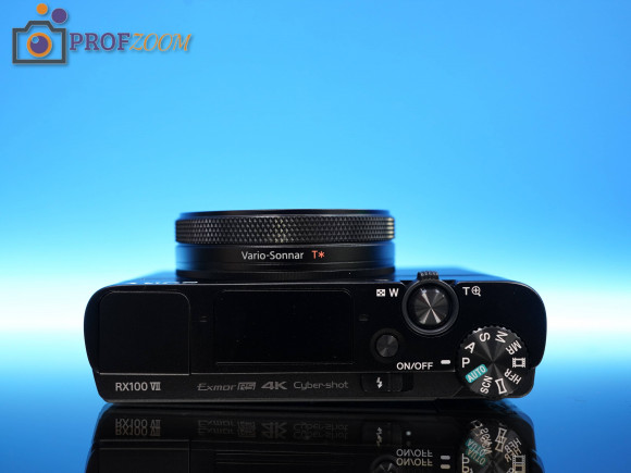 Фотоаппарат Sony RX100M7
