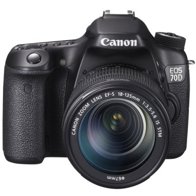 Canon EOS 70D Kit 18-135 IS STM Canon EOS 70D Kit 18-135 IS STM
