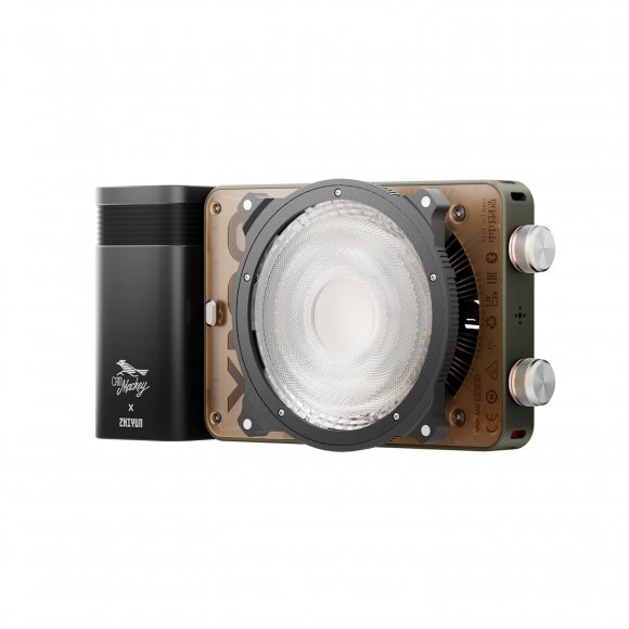 Светодиодный RGB-осветитель Zhiyun Molus X100 RGB Standard Светодиодный RGB-осветитель Zhiyun Molus X100 RGB Standard