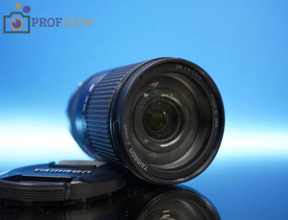 Объектив Tamron AF 18-200mm f/3.5-6.3 Di III VC Sony E Объектив Tamron AF 18-200mm f/3.5-6.3 Di III VC Sony E