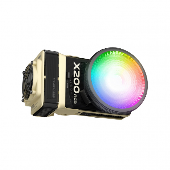 Светодиодный RGB-осветитель Zhiyun Molus X200 RGB Standard Светодиодный RGB-осветитель Zhiyun Molus X200 RGB Standard